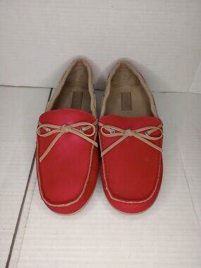 Crocs Red & Beige Boat Shoes Womens Loafers Casual Slip-On Comfortable